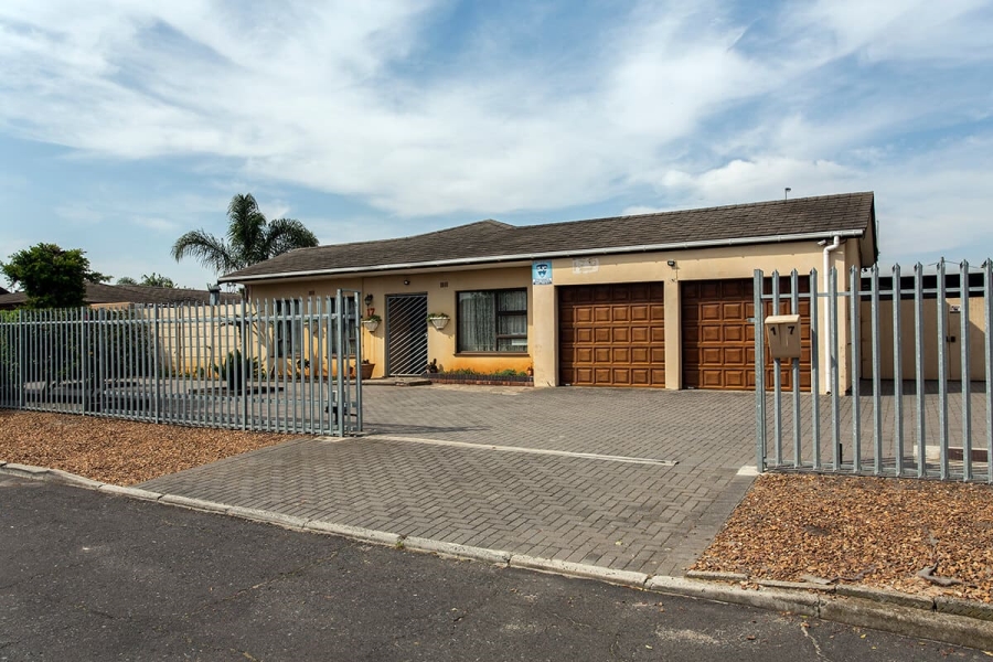 3 Bedroom Property for Sale in Brandwag Western Cape